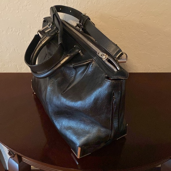 Alexander Wang large black leather 2 Way Bag, excellent condition . - Picture 4 of 12